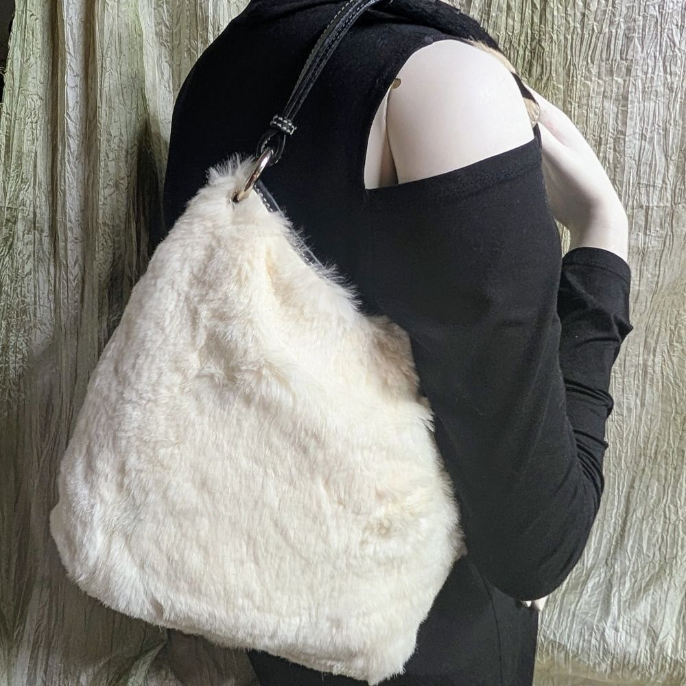 CASTELLARI | Rabbit Fur Made in Italy - Picture 2 of 14